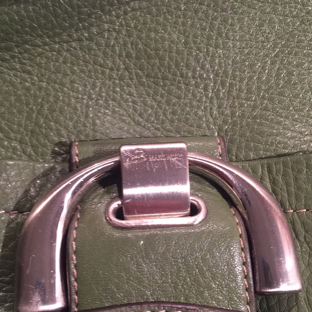 SOLD - B. Makowsky leather crossbody - Picture 7 of 9